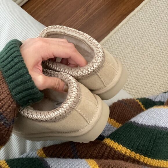 UGG Women's Tasman Slippers Mustard Seed - Picture 5 of 9